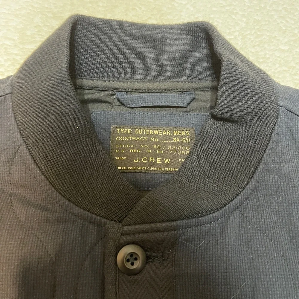 J. Crew Navy Onion-quilted insulated bomber jacket Chore Farm Men's Large‎